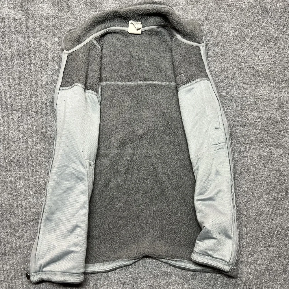 The North Face Vest Mens Small Gray Fleece Full Zip Outdoor Hiking NF0A3YR9